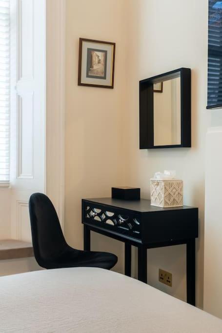 The Devonshire Suite - Your 5 Star West End Stay! Glasgow Buitenkant foto